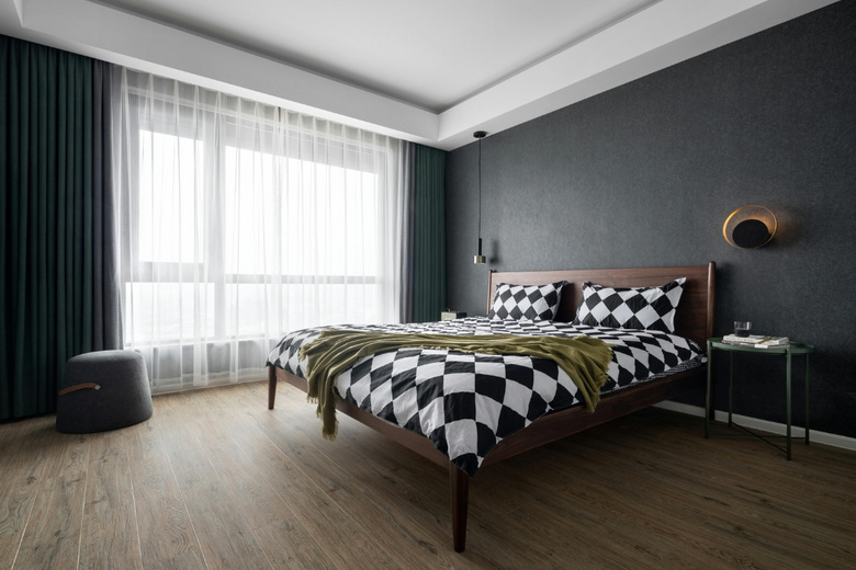 143㎡现代简约,空间冷色基调,自然色和实木碰撞出宜居的温度