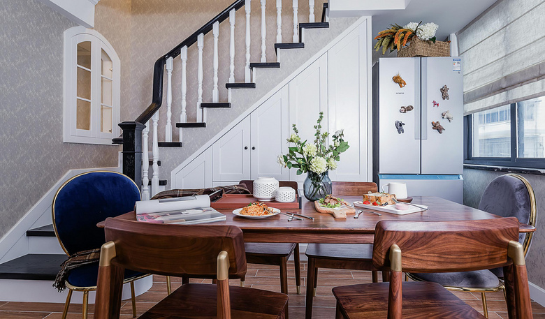 133�O��ŷ���ŷ磬����ľ�ʸкͽ���ʱ�и�������Ʒ�ʿռ�