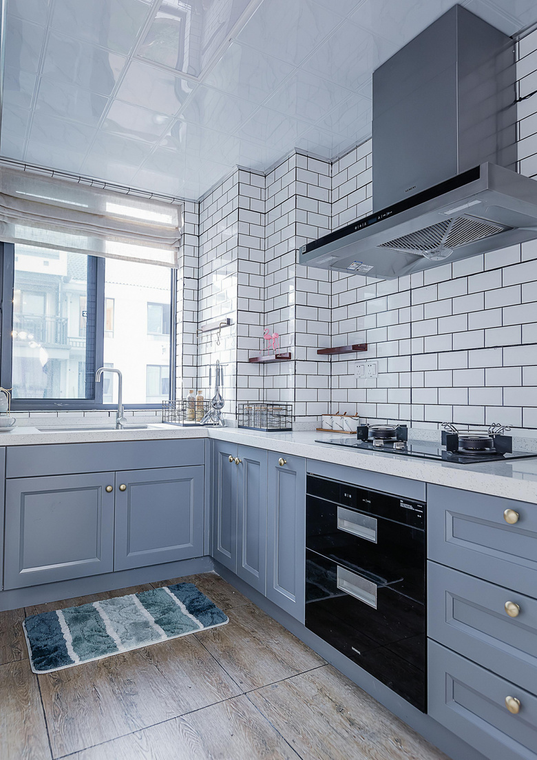 133�O��ŷ���ŷ磬����ľ�ʸкͽ���ʱ�и�������Ʒ�ʿռ�