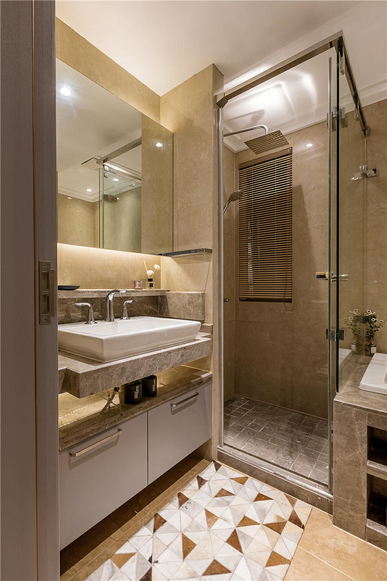 127�O�ִ����֣�Ѥ��ɫ�ʻ滭����������ֲ�������ռ����շ緶