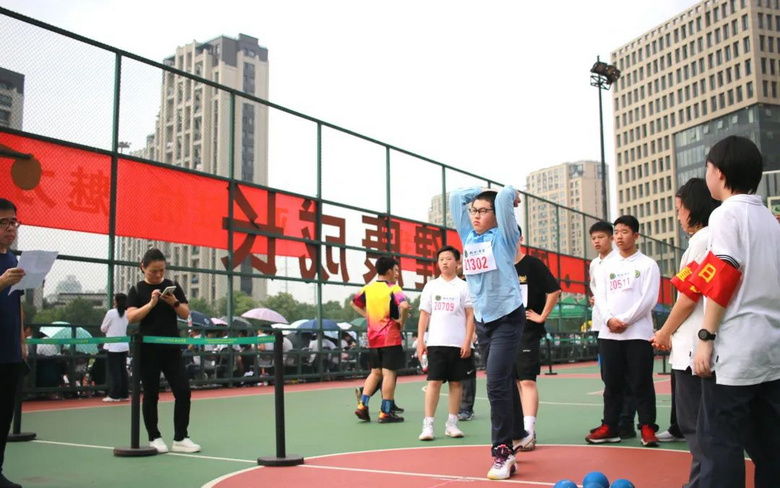 百年傳承養(yǎng)正逐夢(mèng),競(jìng)越賽場(chǎng)強(qiáng)國(guó)有我