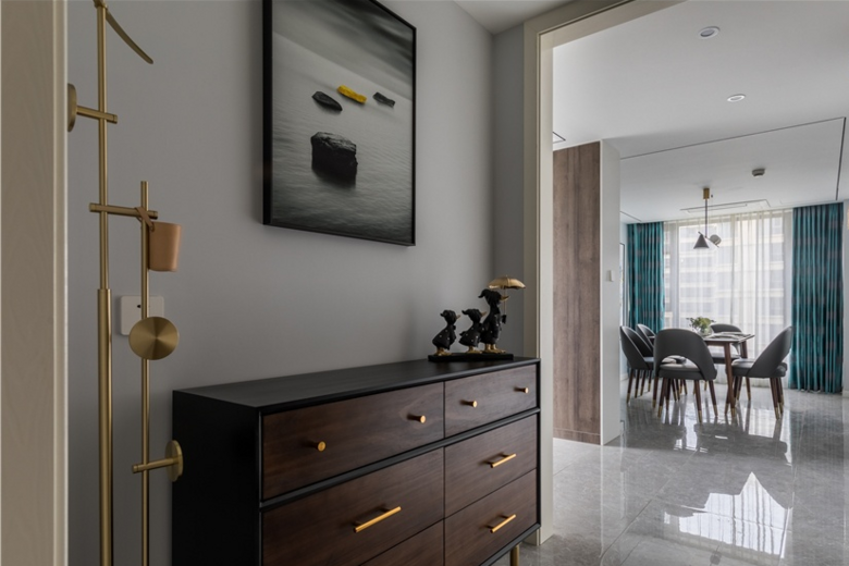 107�O��ŷ��������ң�ͨ͸�γ��Ŀռ䣬�޾����������ſ�