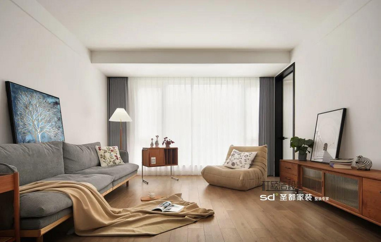 安排四种教科书式木调搭配,家里温馨感可打满分!