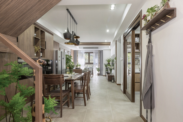 把家装修成森林是一种什么体验?140㎡北欧原木风,绿植生机满满