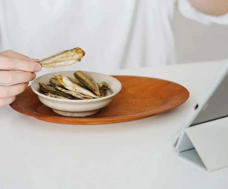 香！酥！鮮！饞哭辦公室的舟山魚(yú)酥現(xiàn)捕現(xiàn)做，59.9元4袋超值