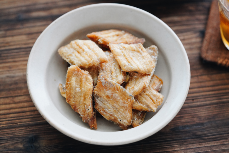 香！酥！鮮！饞哭辦公室的舟山魚(yú)酥現(xiàn)捕現(xiàn)做，59.9元4袋超值