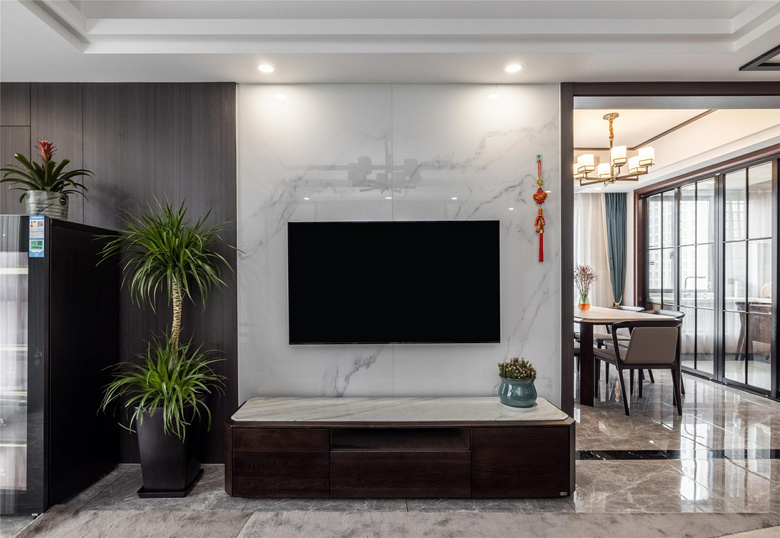 118㎡新中式风,富有质感的软装,加上黑色边条,尽显中国风