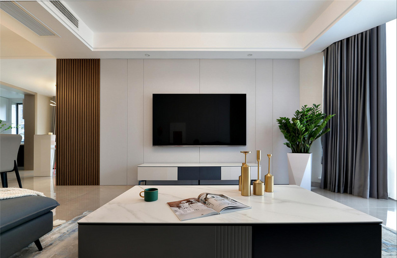 134�O�ִ��磬Ӳװľ��դ��������װ���ӳȺ�ɫ���ڼ�Լ����Ծ