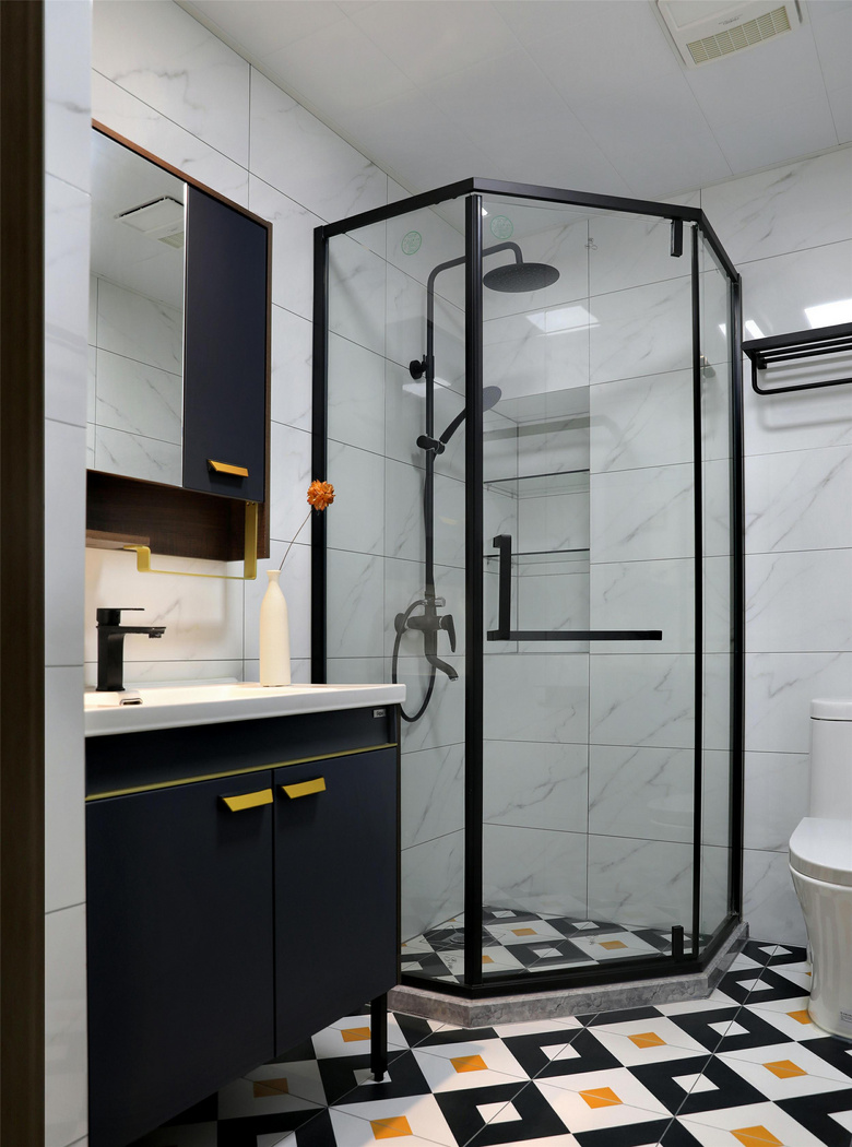 134�O�ִ��磬Ӳװľ��դ��������װ���ӳȺ�ɫ���ڼ�Լ����Ծ