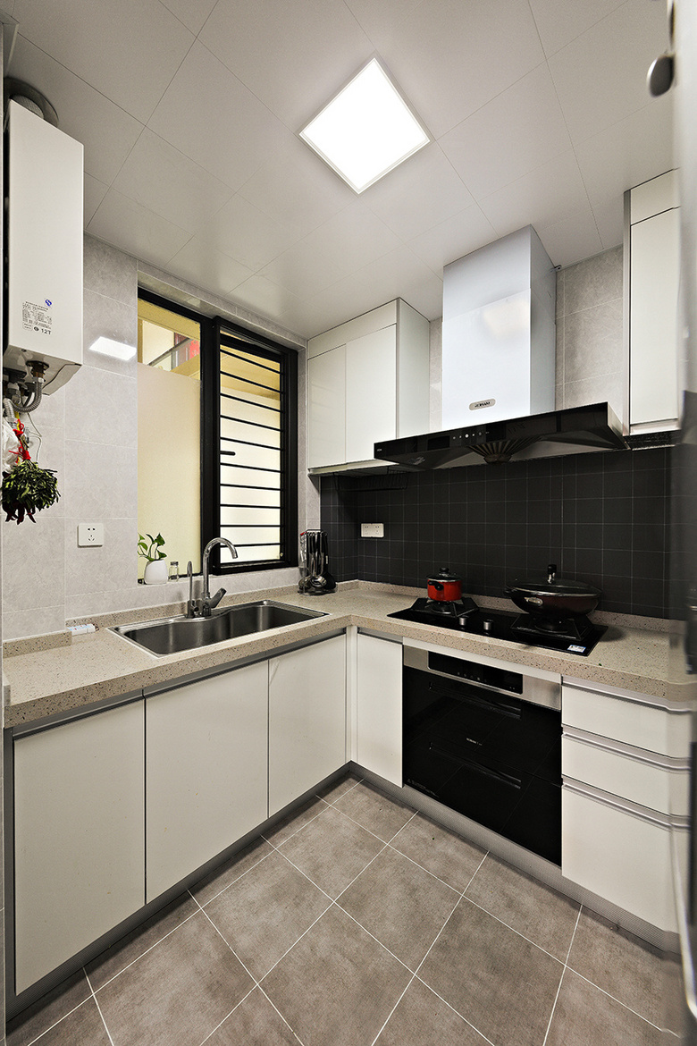 108�O�����˸�ƫ��ı�ŷ��񣬽���͸������һ��