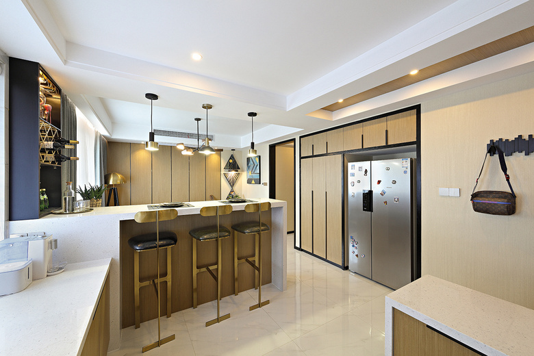 78�OԽ��Լ��Խʱ�е�̨ʽ���ӣ��ѿռ����õ����¡�