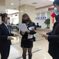 杭州男子花490万在同小区给爸妈买下一套房，“中介费”让人意
