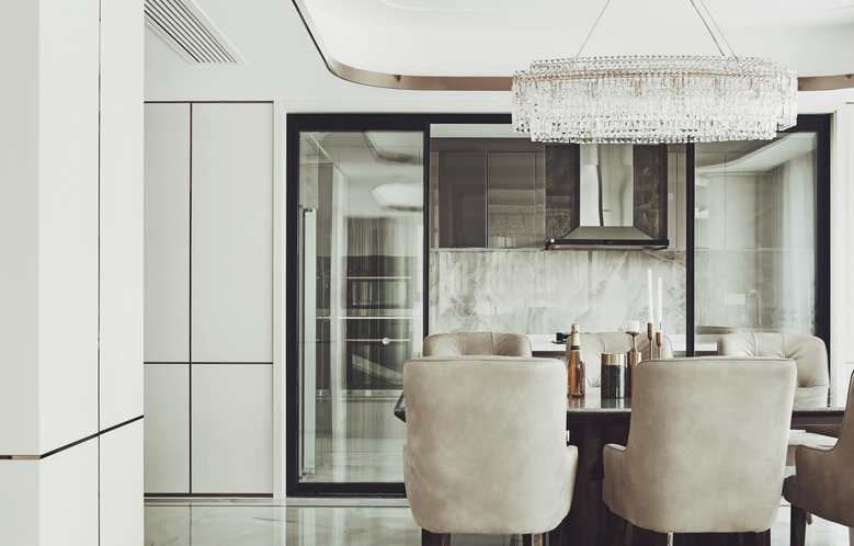 129�O�̰�ɫ���ⷿ���ִ���Լ�ĳ�����ش�