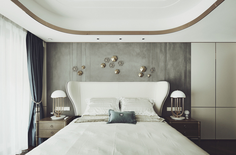 129�O�̰�ɫ���ⷿ���ִ���Լ�ĳ�����ش�