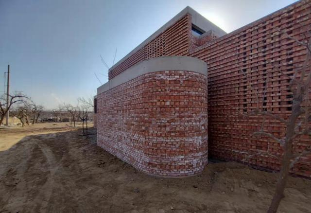 ���������ҡ����� 132��ֻװ��ë�����ӣ�