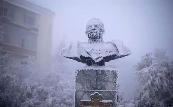 -71℃！看了俄罗斯这个500人小村庄的生活，我牙齿忍不住了