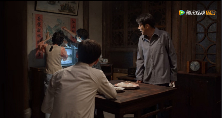 �����ǼҵĶ�Ů����̽���ͱ߹����װ�ͱ߹�����