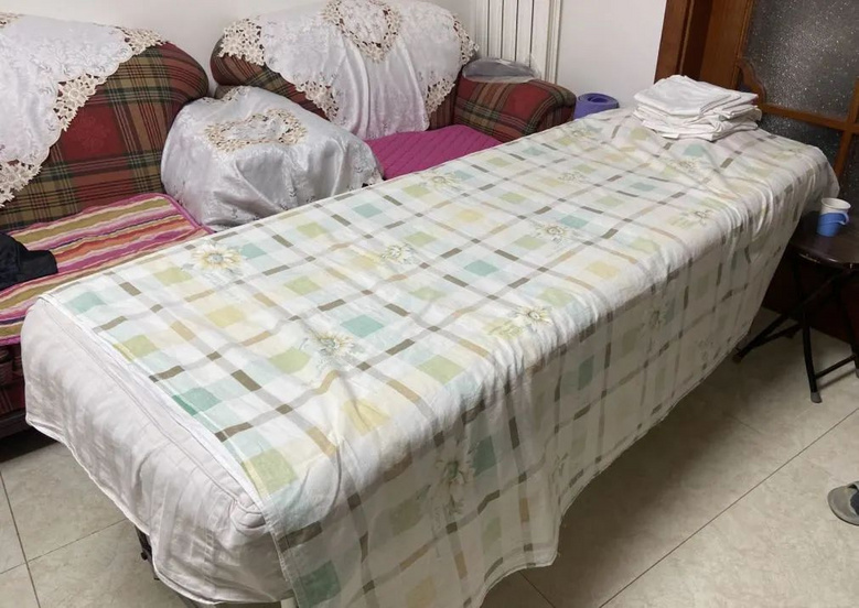 他们用半生时间等待失明