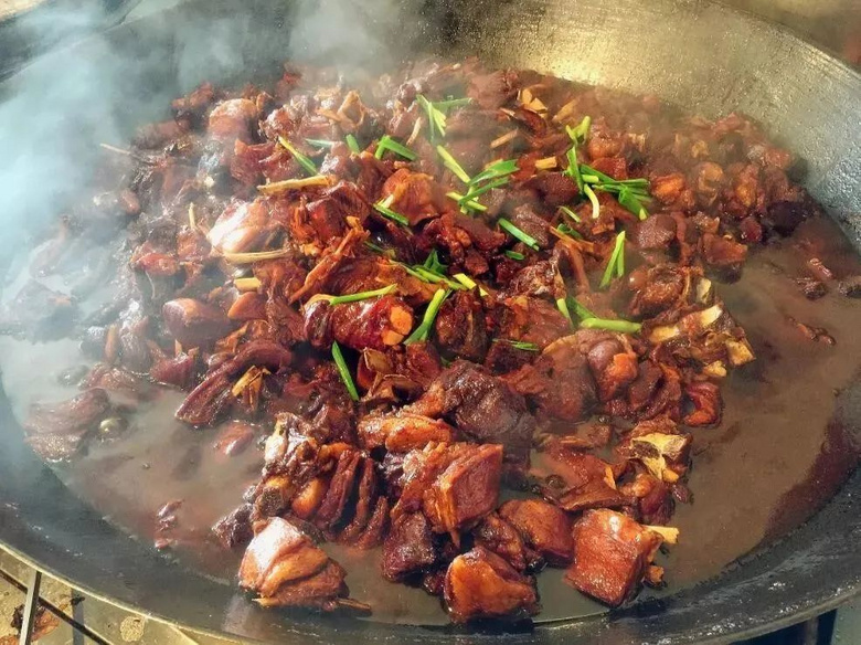 一碗傳承800余年的紅燒羊肉,化掉一冬的冷!