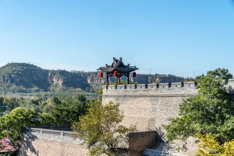 国内最大私人豪宅，历经300多年建成，被称“中国民间故宫”