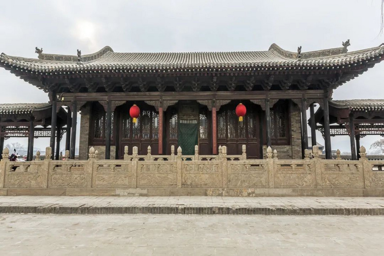 国内最大私人豪宅，历经300多年建成，被称“中国民间故宫”