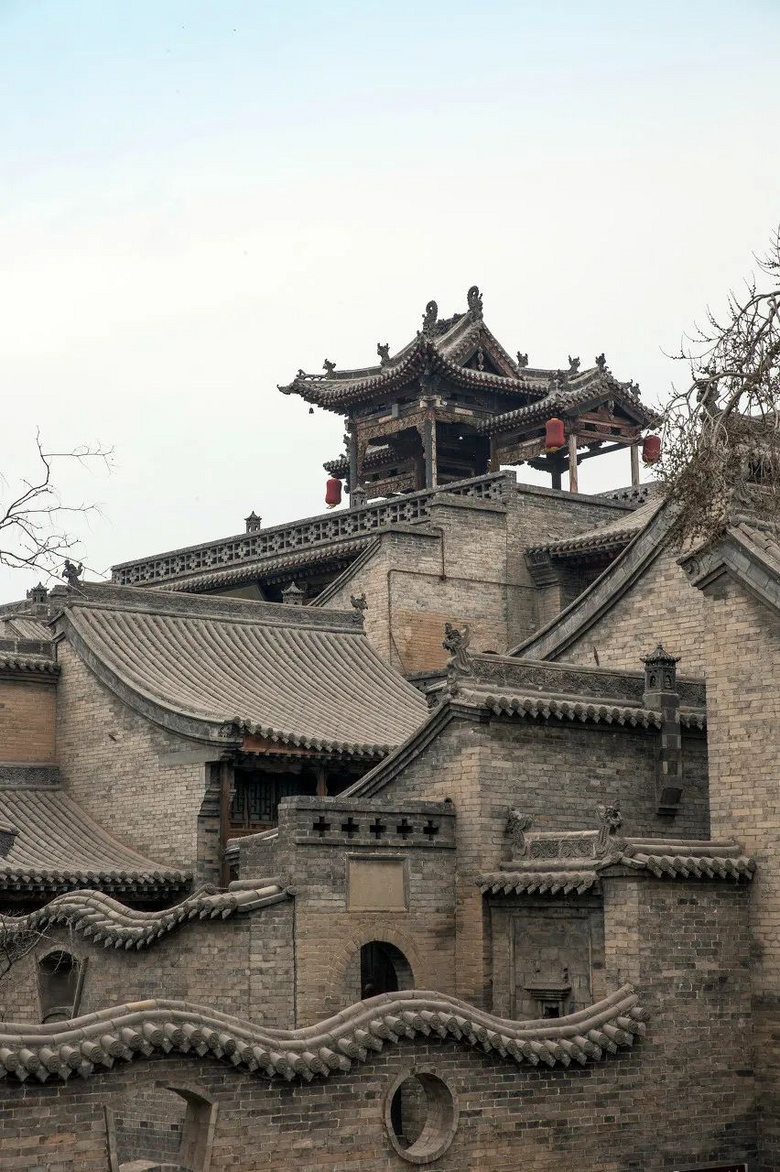 国内最大私人豪宅，历经300多年建成，被称“中国民间故宫”