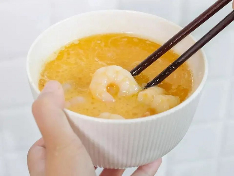 每一口都嫩香輕盈的蝦仁滑蛋,滑滑梯般的奇妙體驗