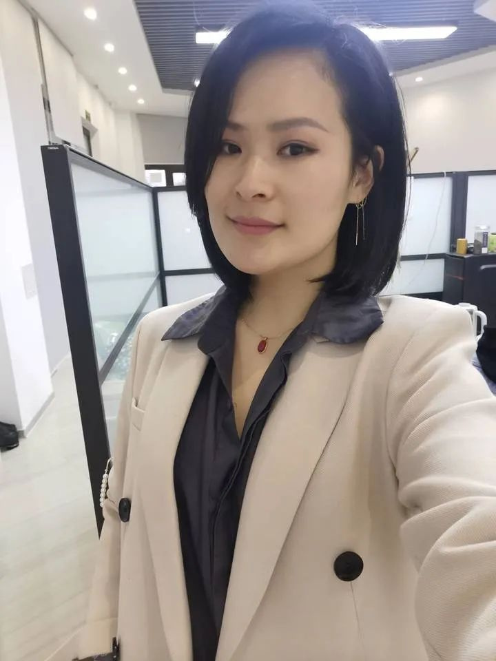 杭州“面膜女侠”冲上热搜，一个动作让全网点赞！