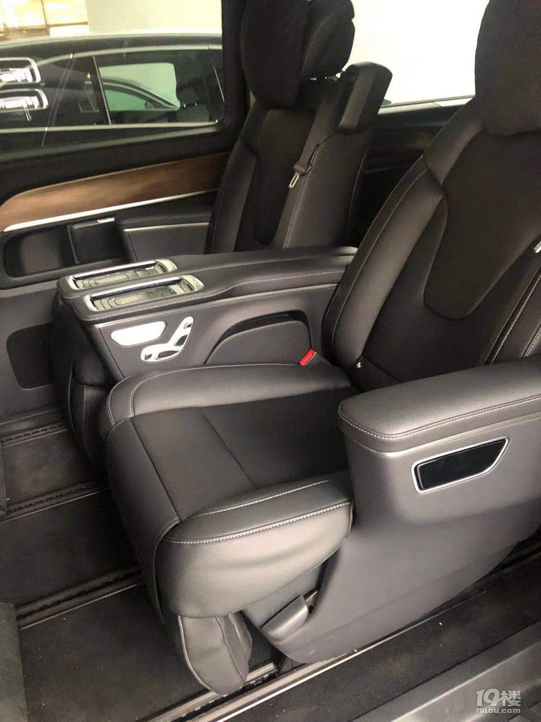 奔馳V260杭州包車