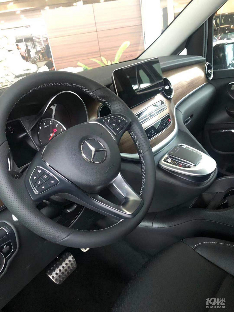 奔馳V260杭州包車