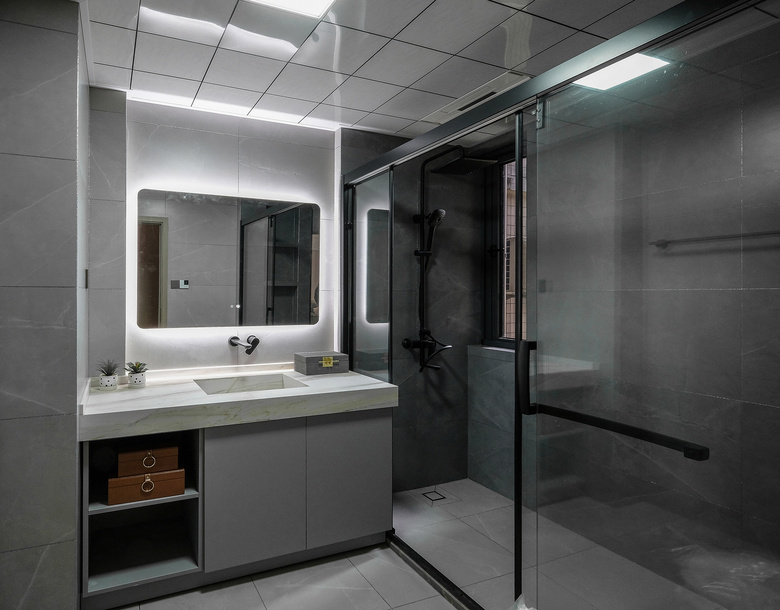 ���¼� �� �Ķ���140ƽë�������¶����ִ����ݷ�