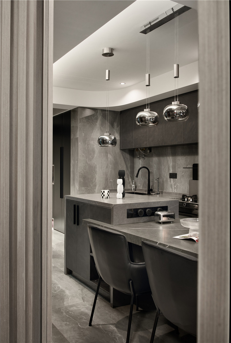 �����������ʦ��Home�������ִ���121�O����������