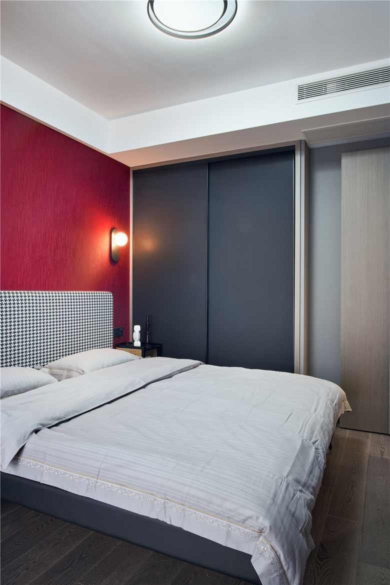 �����������ʦ��Home�������ִ���121�O����������