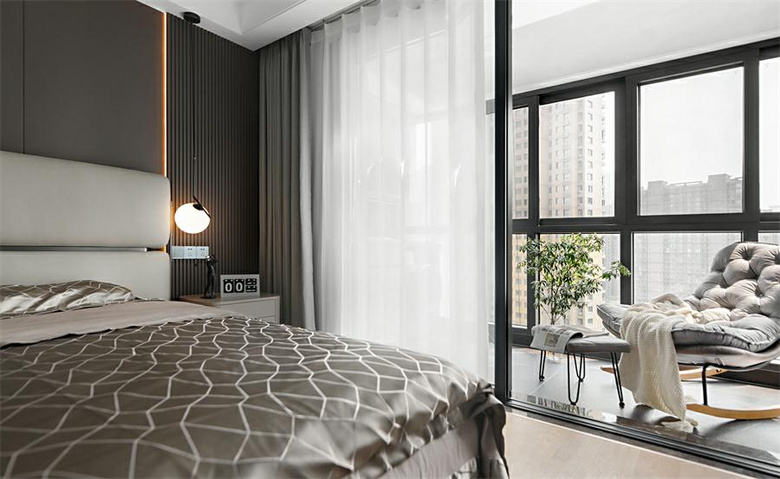 136㎡轻法式丨色彩之间的碰撞,极简与法式相融