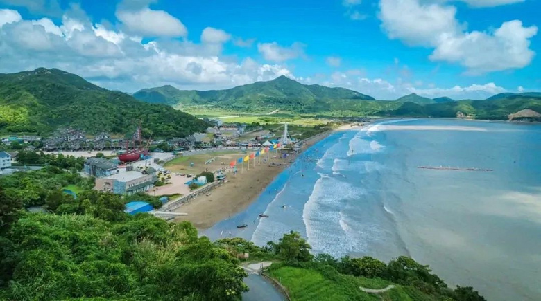 一場奇跡!有“鯨”無險的背后,竟藏一座神仙美貌小鎮(zhèn)