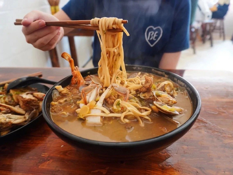 一場奇跡!有“鯨”無險的背后,竟藏一座神仙美貌小鎮(zhèn)