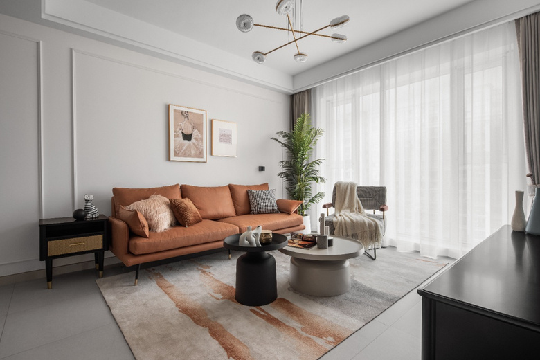 û���ܾܾ����׵ĸ߼��У�