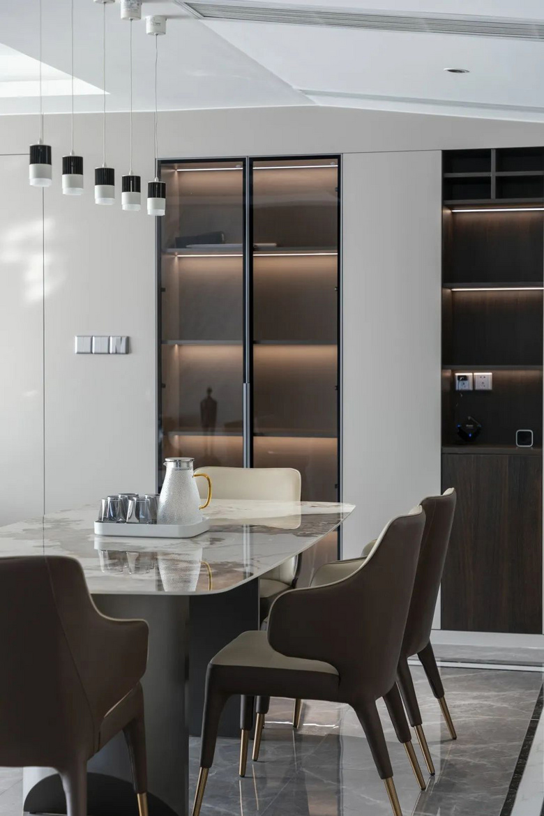 没它不行!餐边柜这样设计,收纳、颜值双丰收!