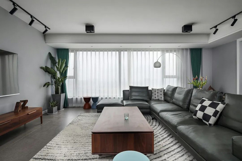 �ƹ�����ѵ�λ����Χ�����������ʶ��������߼���