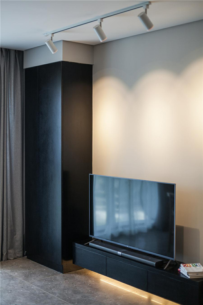 85�O�ִ�����¼ң�ǳɫϵ��������䣬������ܰ�ľ�ס����