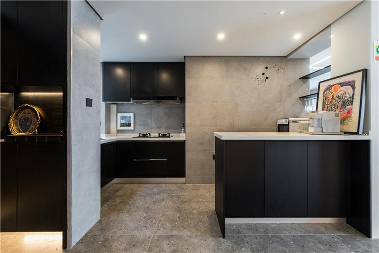 85�O�ִ�����¼ң�ǳɫϵ��������䣬������ܰ�ľ�ס����