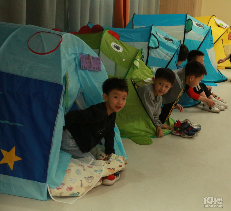 我的帐篷我做主，杭州这所小学“睡”出了新花样！