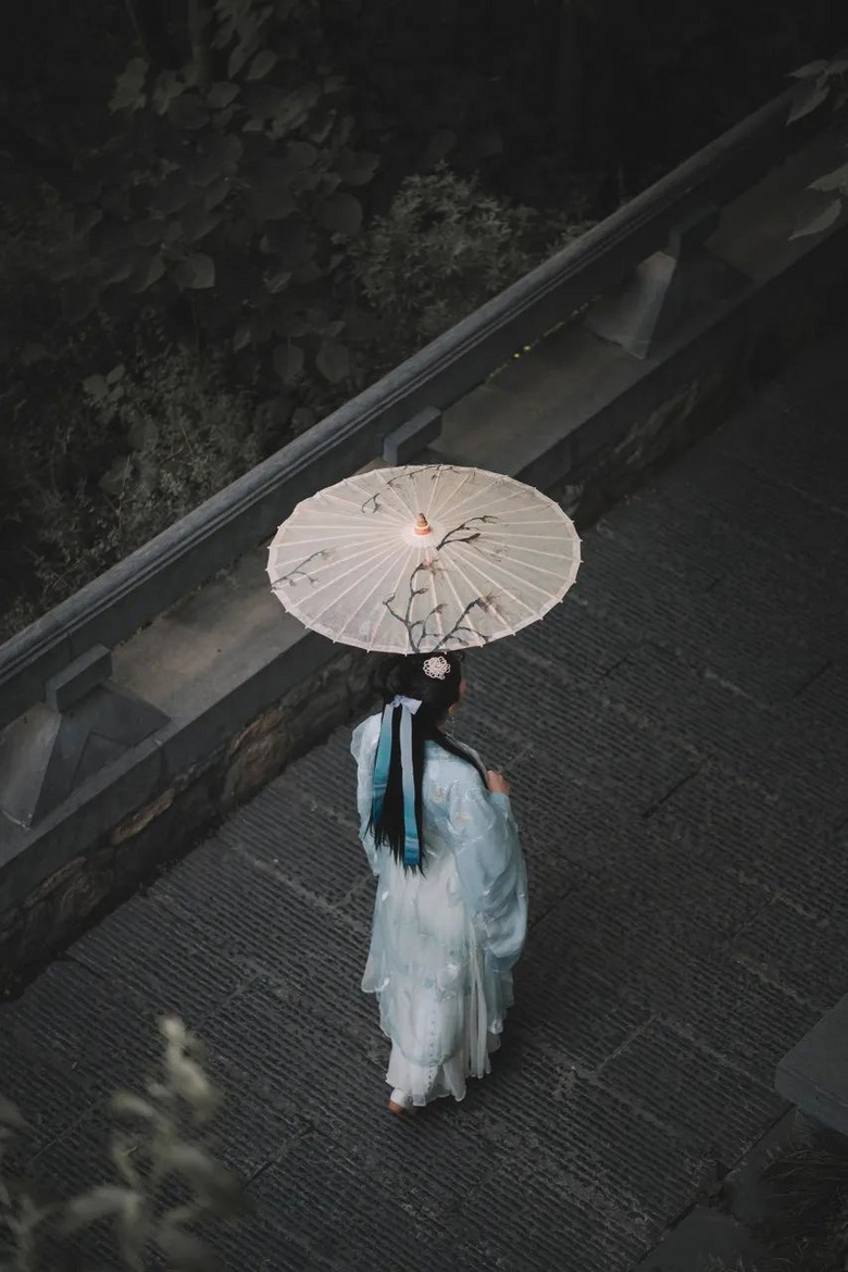 中國(guó)首個(gè)破產(chǎn)的5A景區(qū),負(fù)債3.5億也不宰客,礦泉水只賣1元