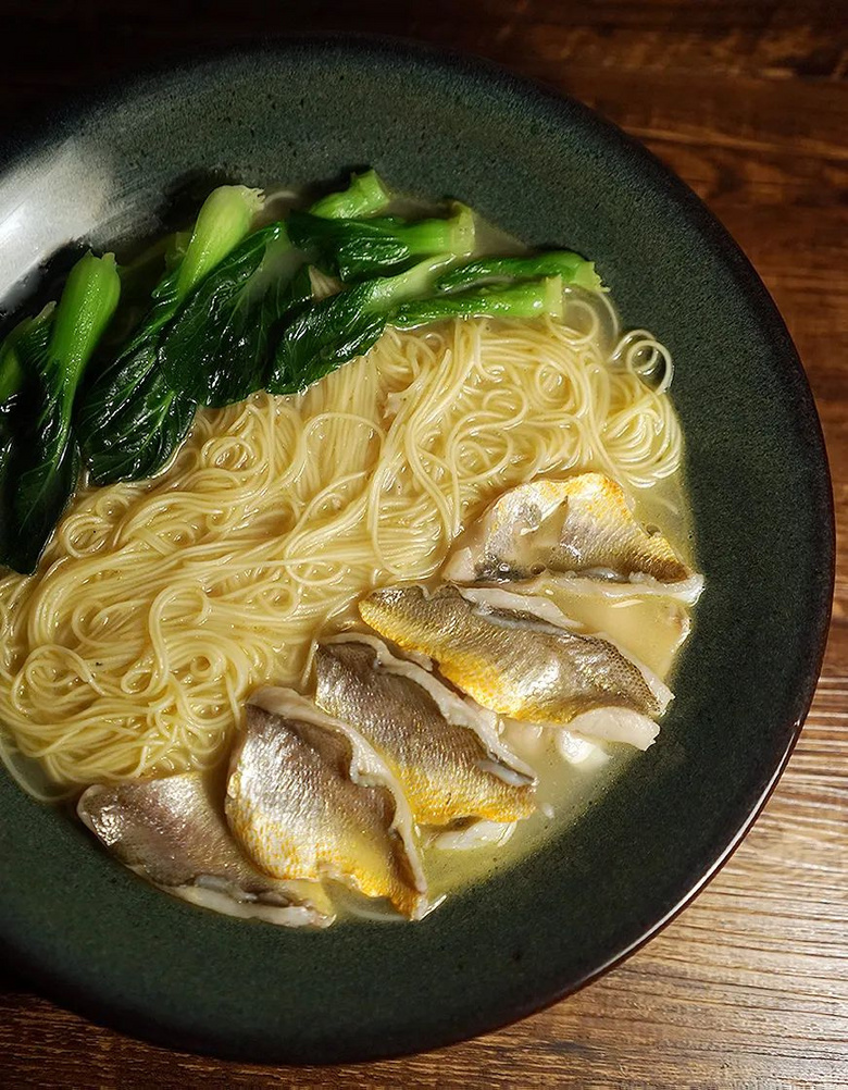 黃魚面一碗,活兒越細,越鮮美