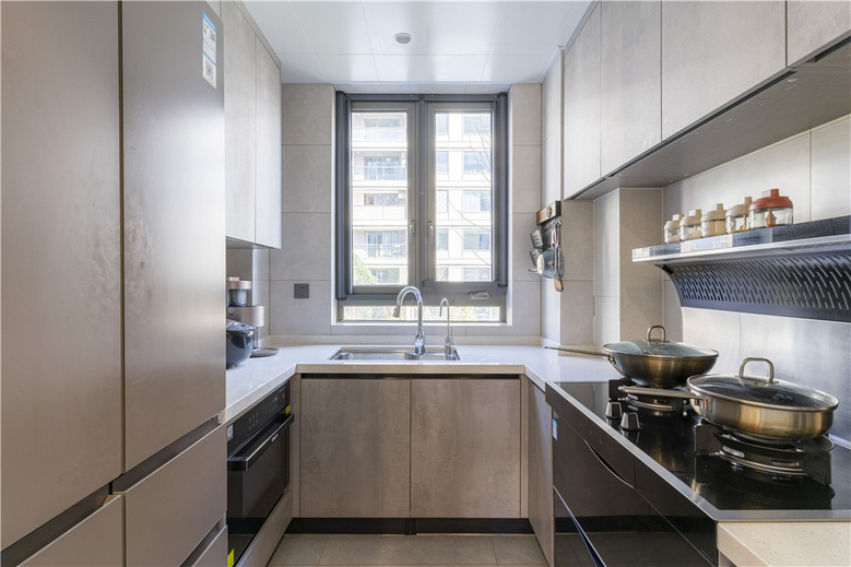 ���ӳ���С��3�и㶨�������ɣ�