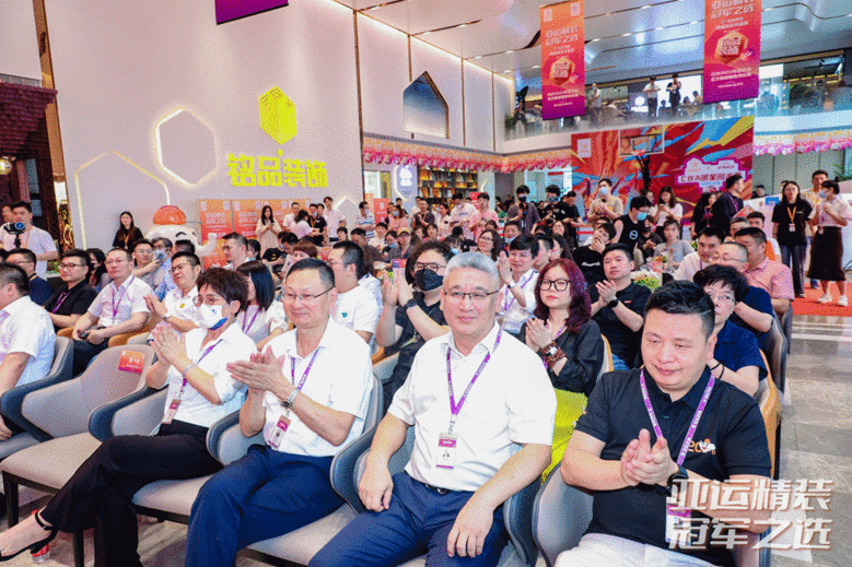 Բ���չ٣���Ʒװ��6.18 CBA����25�����˾�װ��ذ�Բ������