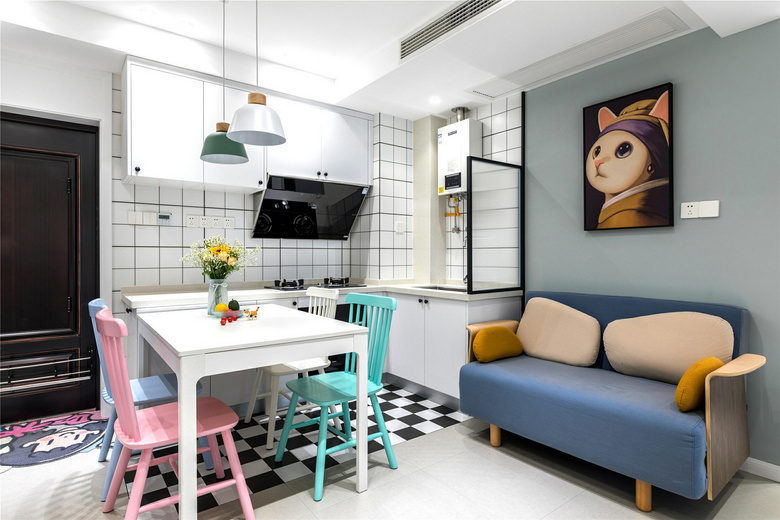 �Ϸ����ģ�60�O�ִ���������ɫ����