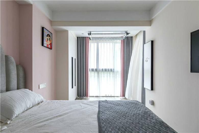 �Ϸ����ģ�60�O�ִ���������ɫ����