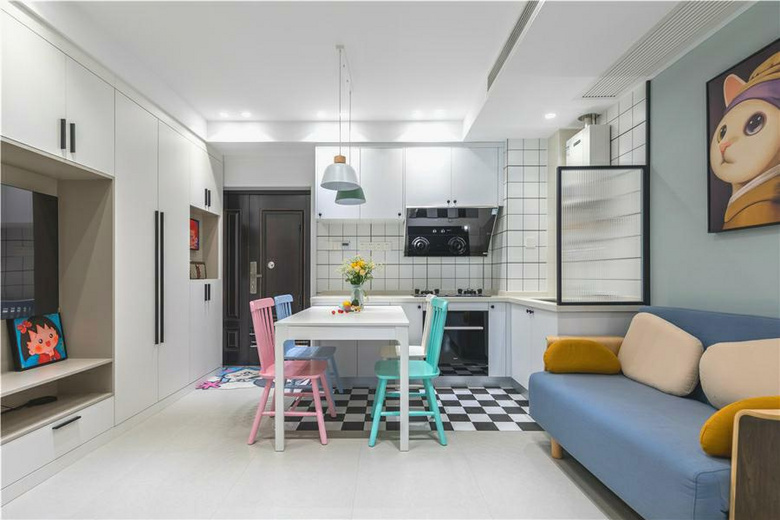 �Ϸ����ģ�60�O�ִ���������ɫ����