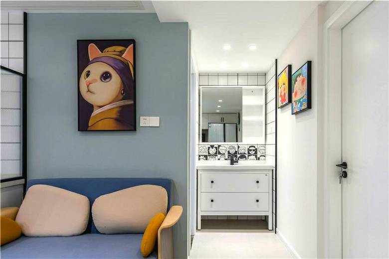 �Ϸ����ģ�60�O�ִ���������ɫ����